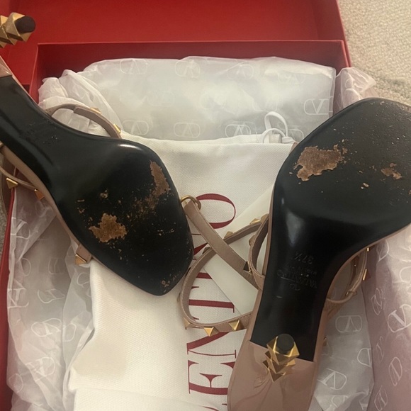 Valentino Garavani Shoes - Picture 5 of 8